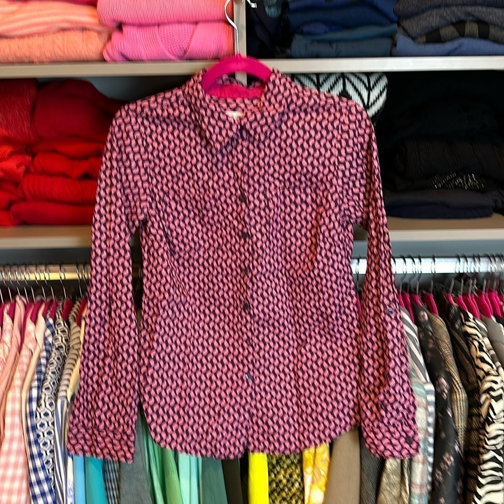 Croft & Barrow pink/purple paisley print long sleeve button down shirt size XS